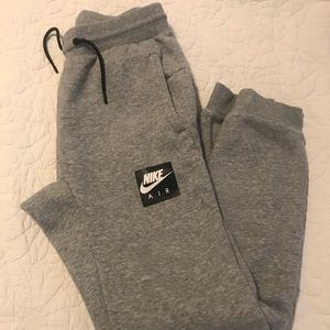 Big Kids’ Nike Sweatpants